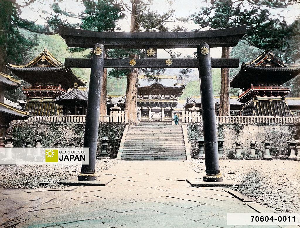 The Yomeimon Gate at the Nikkō Tōshōgu Shrine, ca. 1890s