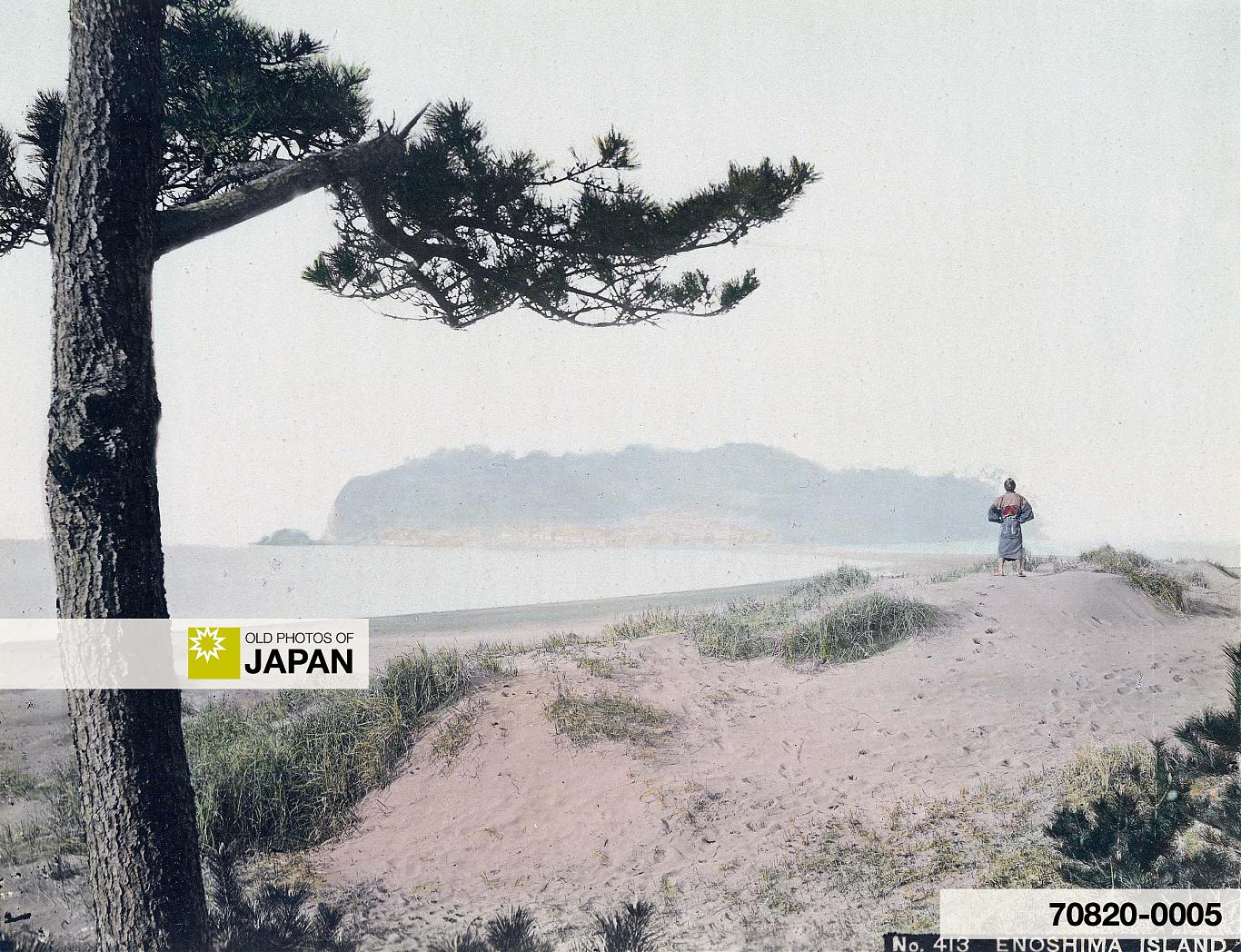 70820-0005 - View on Enoshima Island