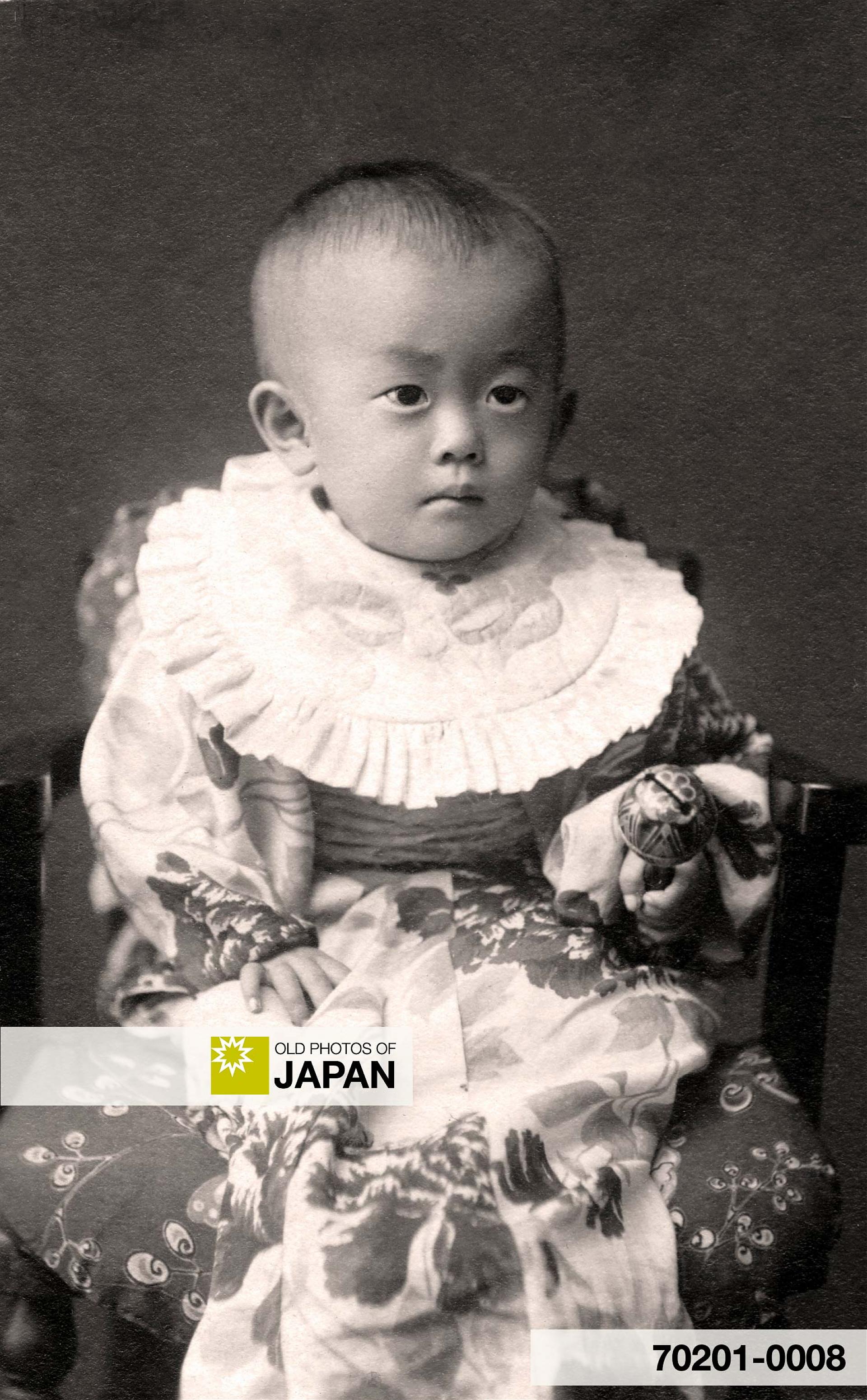 70201-0008 -Japanese baby girl in kimono, 1912