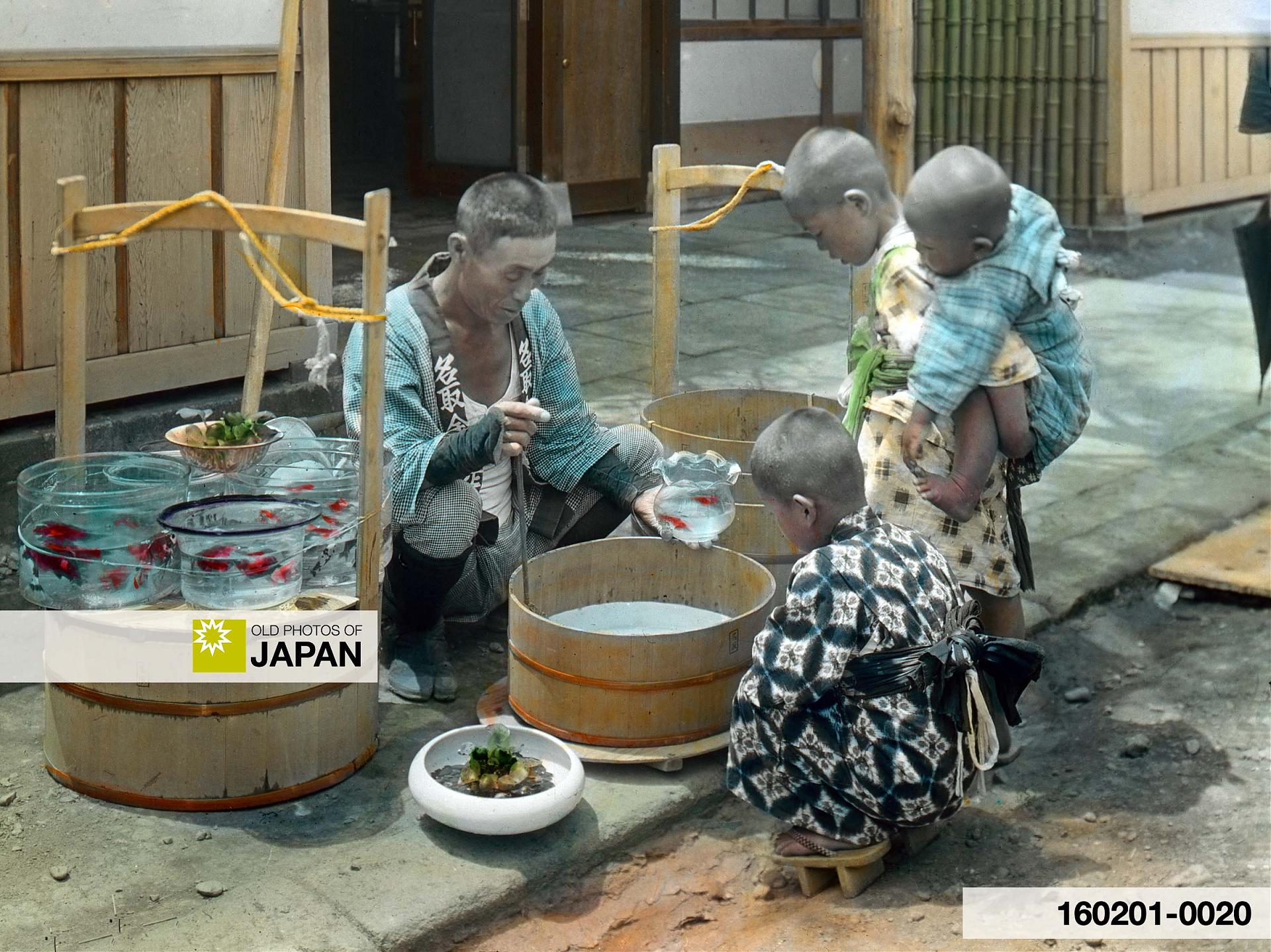 160201-0020 - Japanese Goldfish Vendor, 1910s